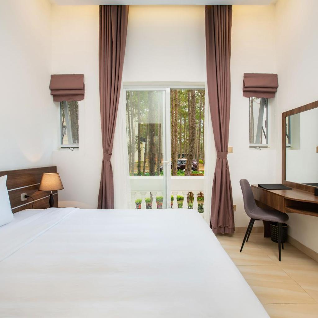 CEREJA Hotel & Resort Dalat