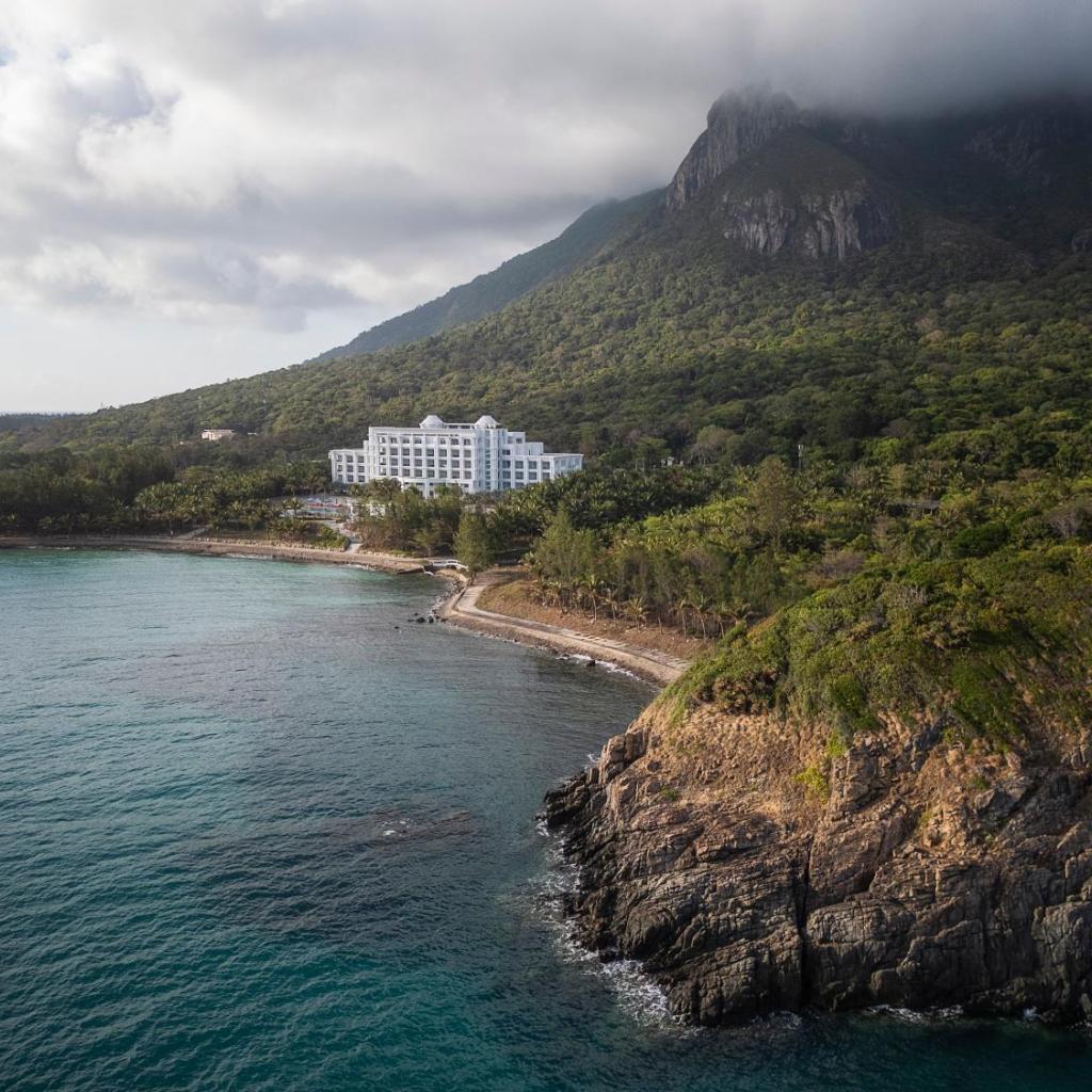 Orson Hotel & Resort Private Beach Con Dao - Snorkeling Turtle Release Tour