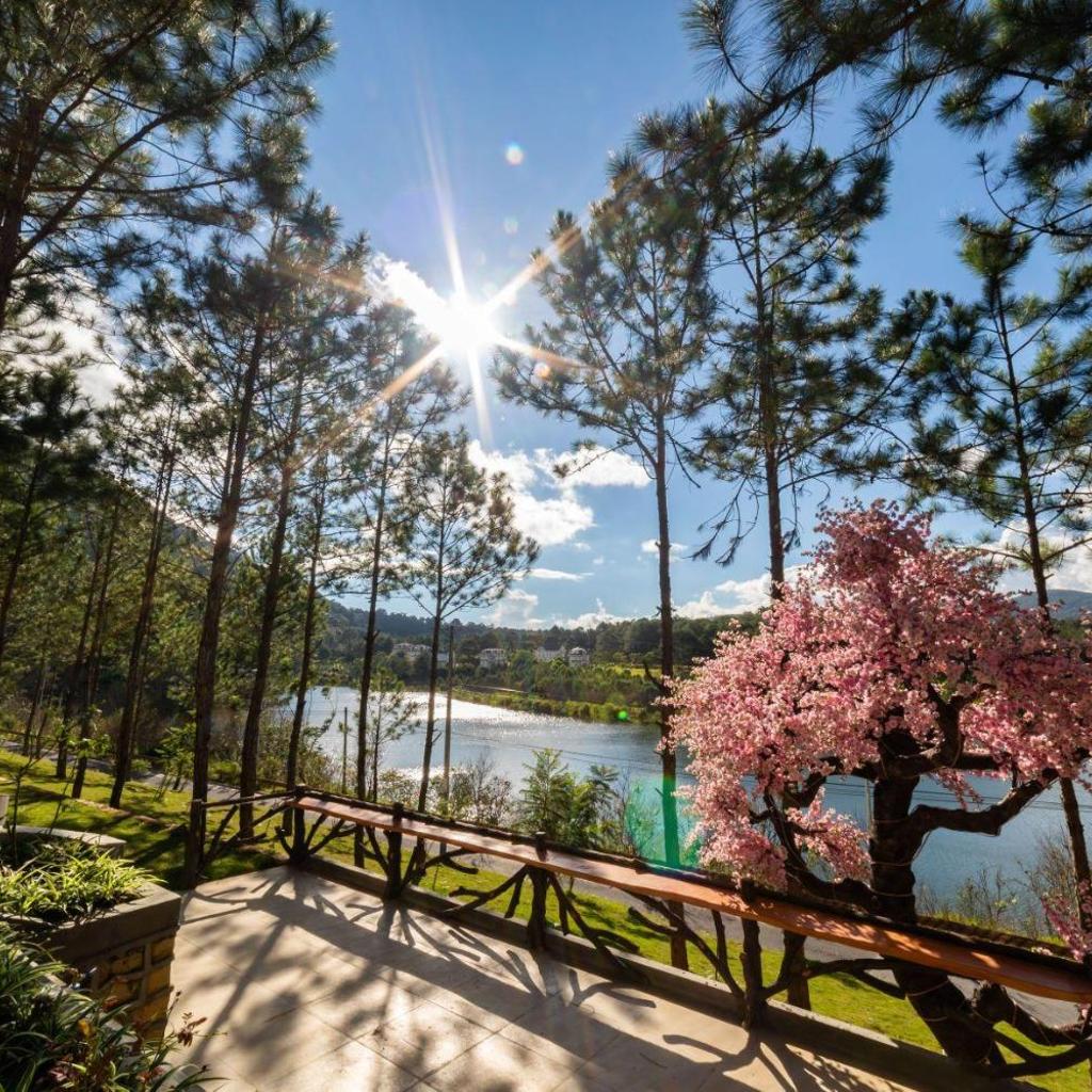 CEREJA Hotel & Resort Dalat